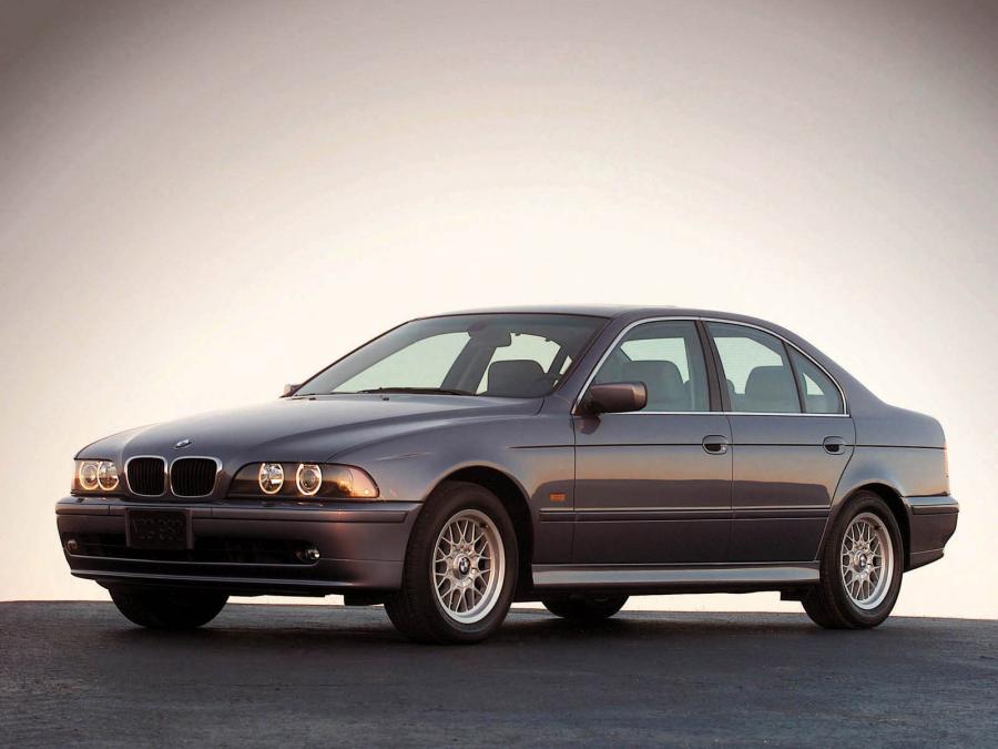  BMW 525i Sedan 2000 года  (фото 6 из 13)